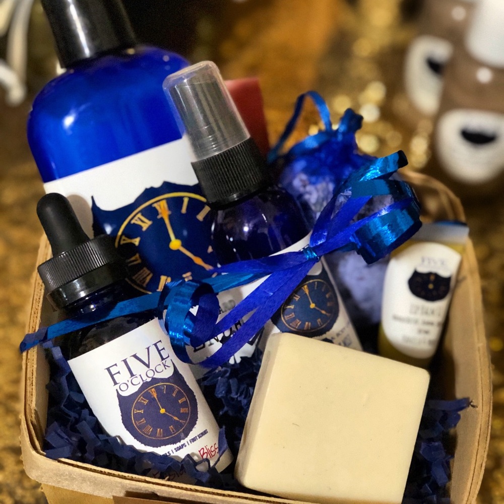 CEO OF FIVEOCLOCKCO Randy - Picture 4 of 8